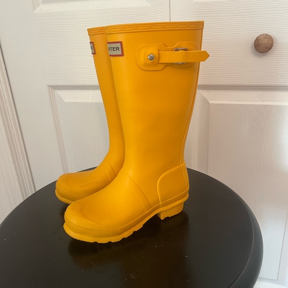 Hunter Kids Yellow Rain Boots - Waterproof with Reflective Detail - unisex - Picture 2 of 5